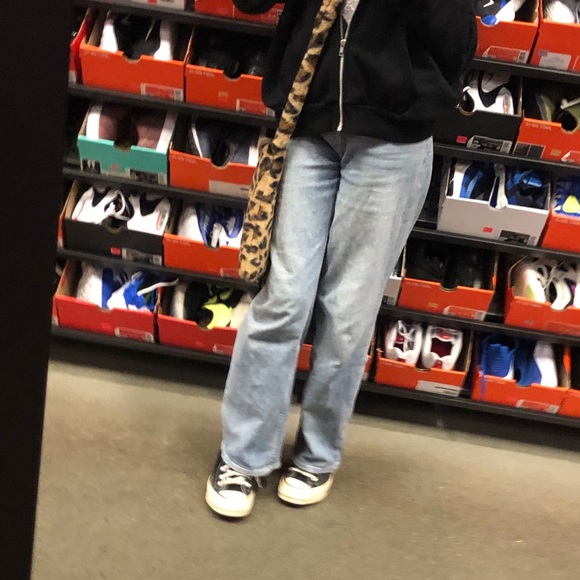 Fluffy tote bag WANT GONE ASAP!! - Picture 4 of 4